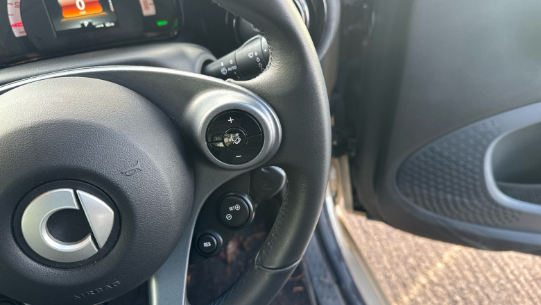 Smart EQ fortwo coupe 60kW EQ Prime Exclusive 17kWh 2dr Auto [22kWCh] Electric Coupe